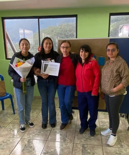 TALLERES EN LA FUNDACION PAN DE VIDA ATUCUCHO