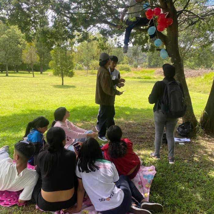 encuentro con jovenes fundacion pan de vida atucucho